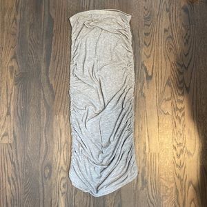 Kendall+Kylie Ruched Ribbed Midi Skirt in gray, size small, excellent condition